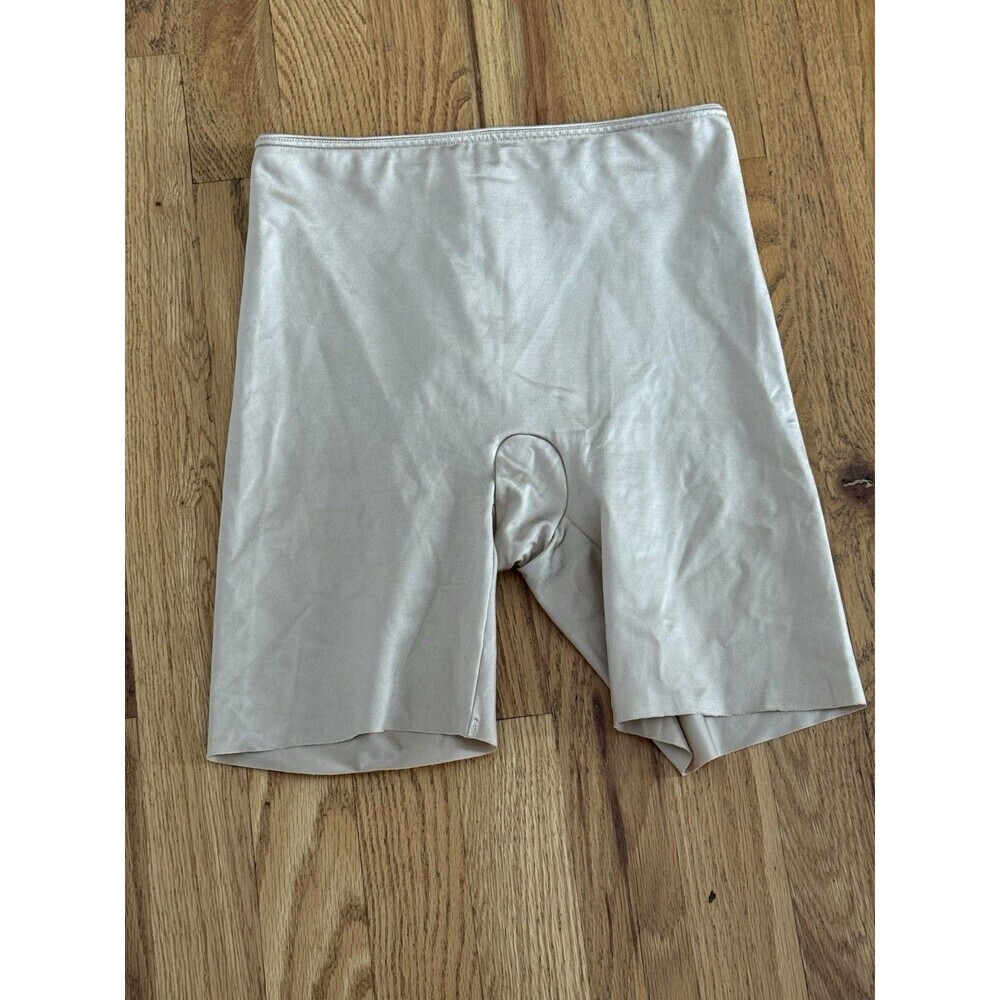 SPANX Mid Thigh Shapewear Shorts Sz S Beige Stretch Sculpt Compression
